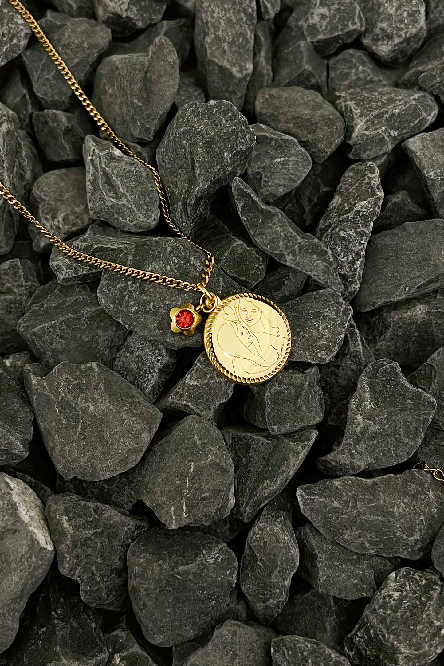 Line-art drawing customizable necklace 18k gold plated Birthstone with Personalized brithflower coin pendant Necklace with Birthstone ss027